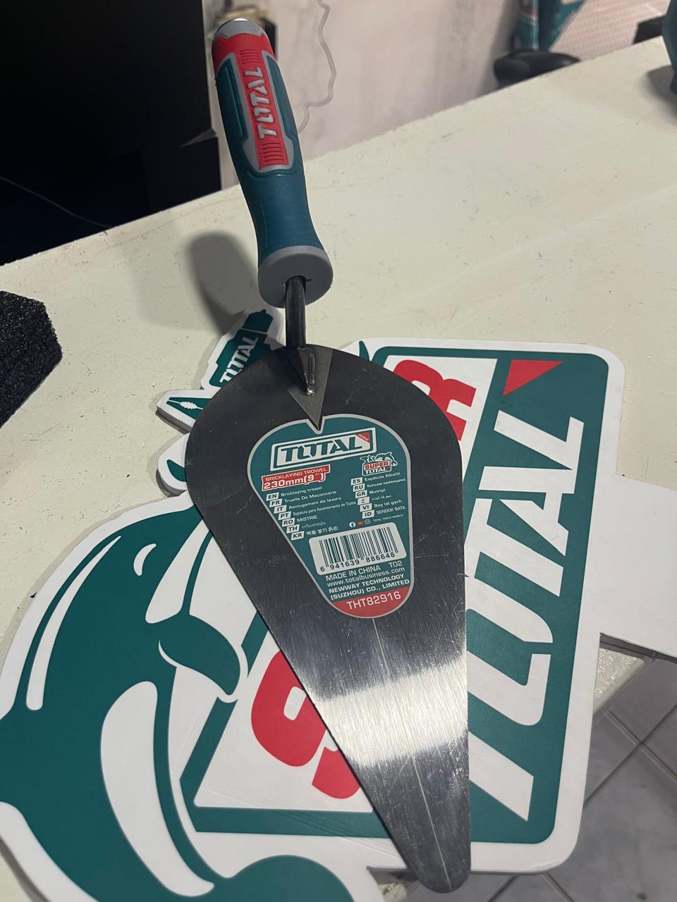 CUCHARA DE ALBAÑIL 9" THT82916